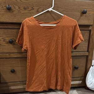 Kindred Bravely Rust Short Sleeve Tee